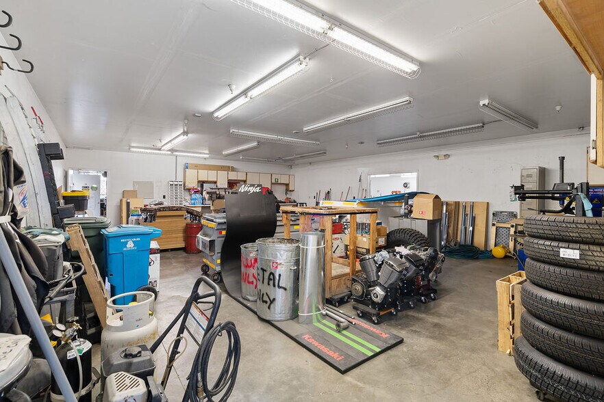 More Photos Of 111 Tennessee St, Vallejo Auto Dealership For Sale