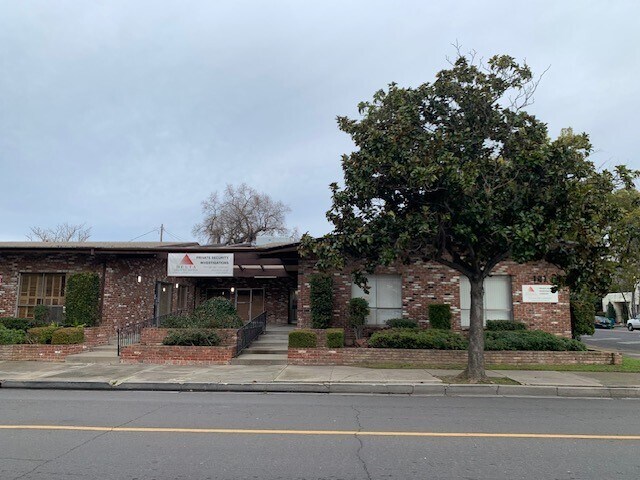 More Photos Of 127 E Acacia St, Stockton Office For Sale