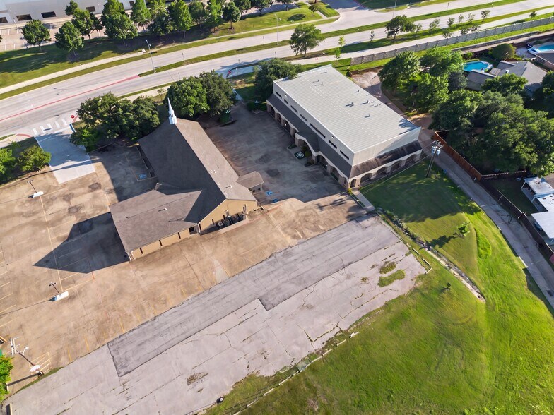More Photos Of 2111 Skyline Dr, Mesquite Religious Facility For Sale