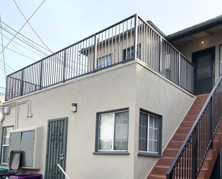 Primary Photo Of 143 Pomona Ave, Long Beach Apartments For Sale
