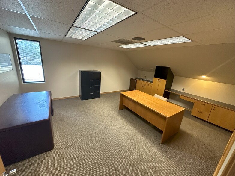 More Photos Of 10630 E Bethany Dr, Aurora Medical For Lease
