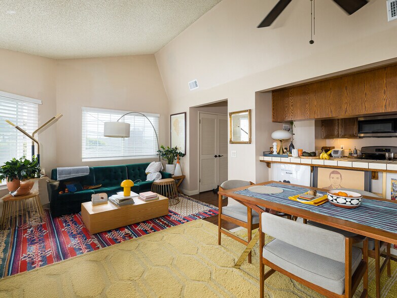 More Photos Of 426 E Imperial Ave, El Segundo Apartments For Sale
