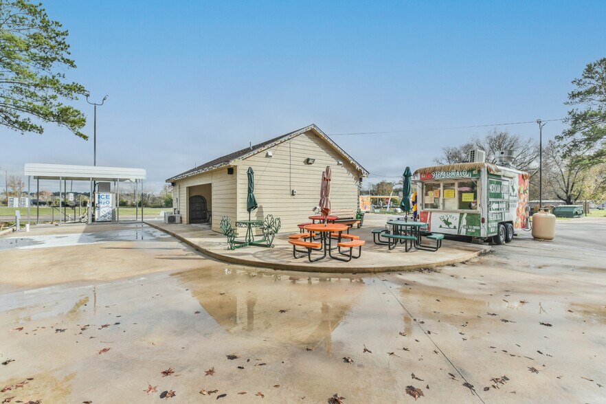 More Photos Of 275 FM 247, Huntsville Land For Lease