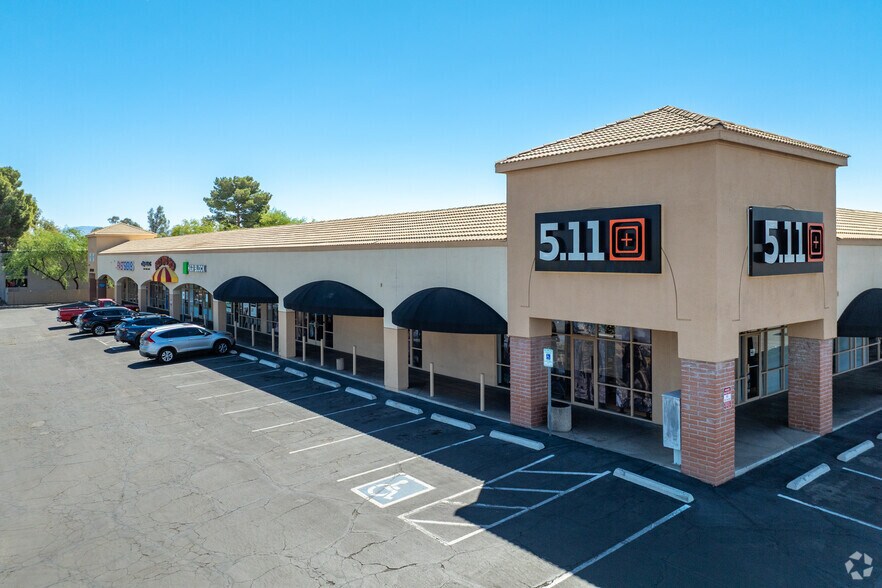 Primary Photo Of 3950-3994 N Oracle Rd, Tucson General Retail For Lease