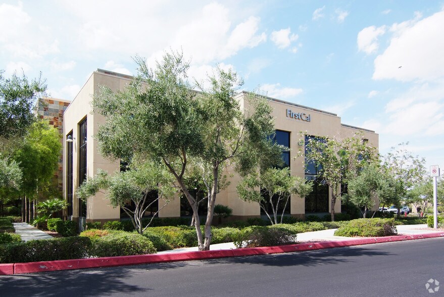 More Photos Of 1707 Village Center Cir, Las Vegas Office For Lease