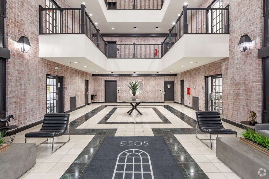 Primary Photo Of 9505 Reisterstown Rd, Owings Mills Medical For Lease