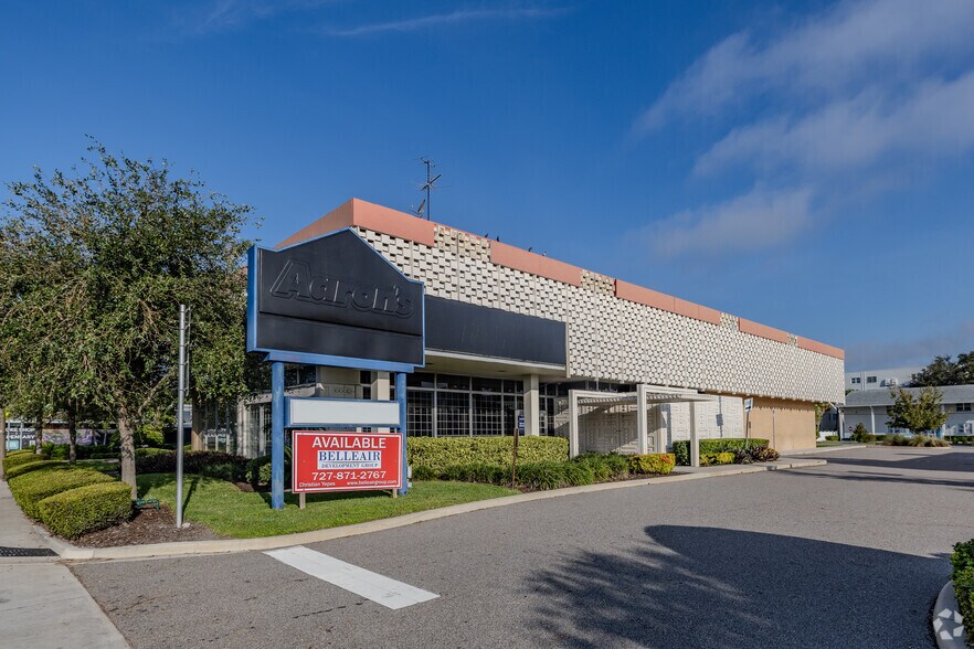 Primary Photo Of 5055-5055 Park Blvd, Pinellas Park General Retail For Lease