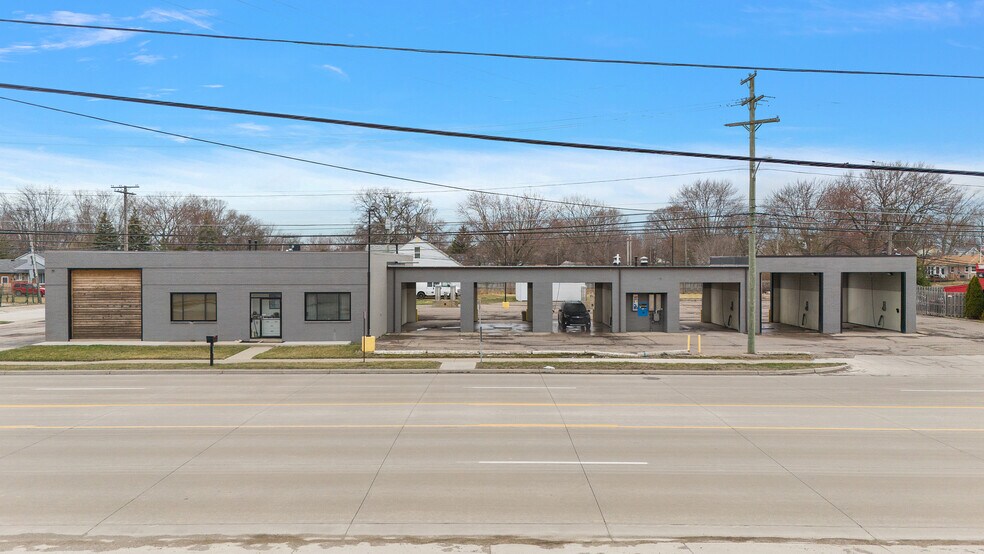 More Photos Of 30201 Little Mack Ave, Roseville Warehouse For Sale