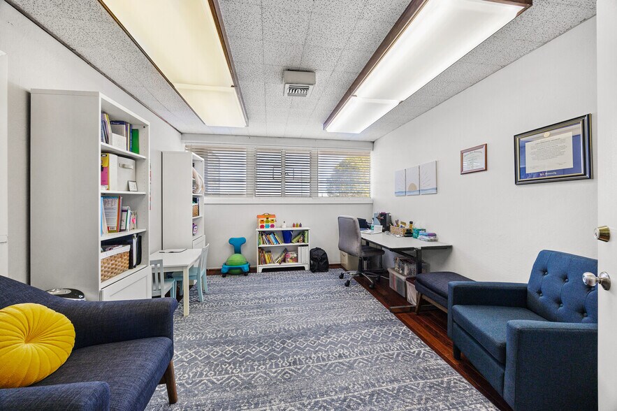 More Photos Of 778 El Camino Real, San Carlos Storefront Retail Office For Sale