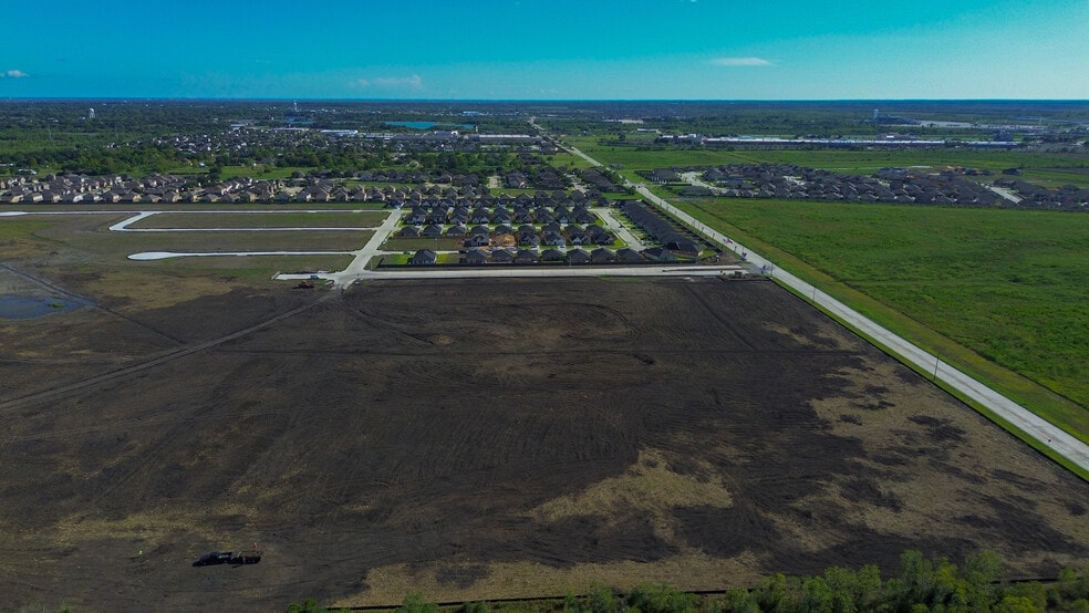 More Photos Of Century Blvd @ Central Parkway, Texas City Land For Sale