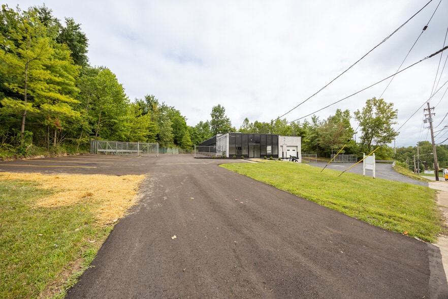 More Photos Of 4765 E 131st St, East Cleveland Warehouse For Sale