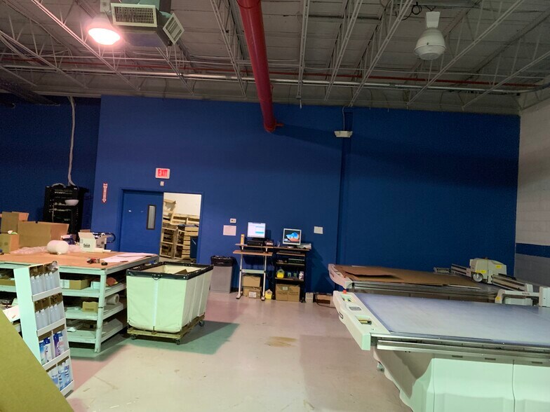 More Photos Of 15-01 Pollitt Dr, Fair Lawn Light Distribution For Lease
