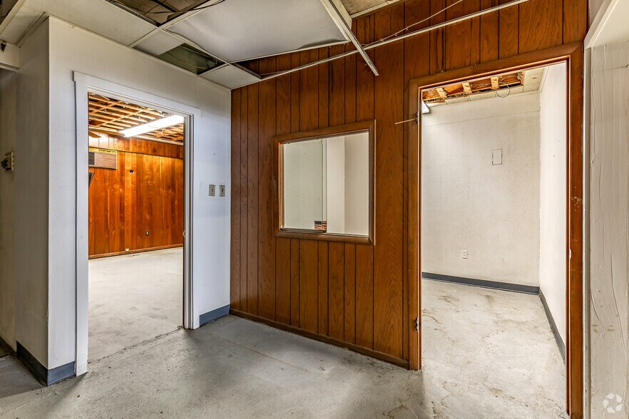 More Photos Of 522-530 13th St W, Bradenton Freestanding For Sale