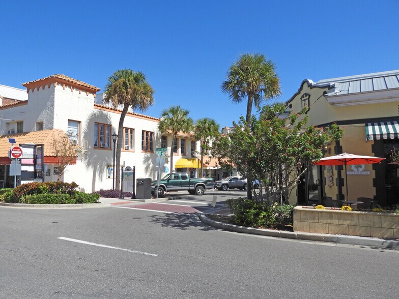 More Photos Of 319 Brevard Ave, Cocoa Storefront Retail Office For Lease