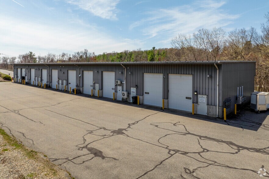 More Photos Of 159-165 Memorial Dr, Shrewsbury Light Distribution For Lease