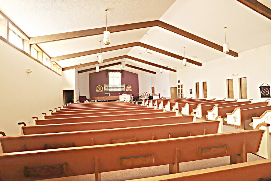 More Photos Of 5165 M L King Ave, Flint Religious Facility For Sale