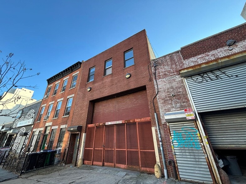 Primary Photo Of 1026 Pacific St, Brooklyn Warehouse For Sale