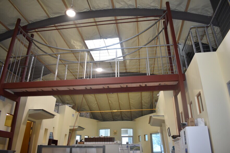 More Photos Of 5508 Santa Fe Ave, Los Angeles Light Manufacturing For Sale