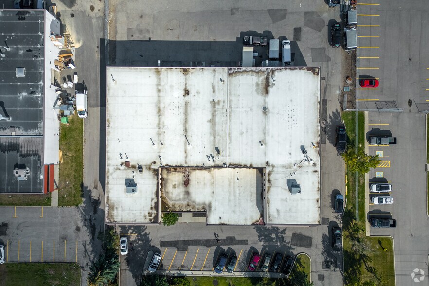 More Photos Of 2180-2204 39th Ave NE, Calgary Warehouse For Lease