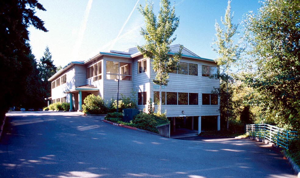 More Photos Of 12721 NE Bel Red Rd, Bellevue Office For Lease