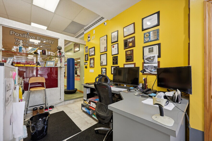 More Photos Of 266 Palisade Ave, Cliffside Park General Retail For Sale