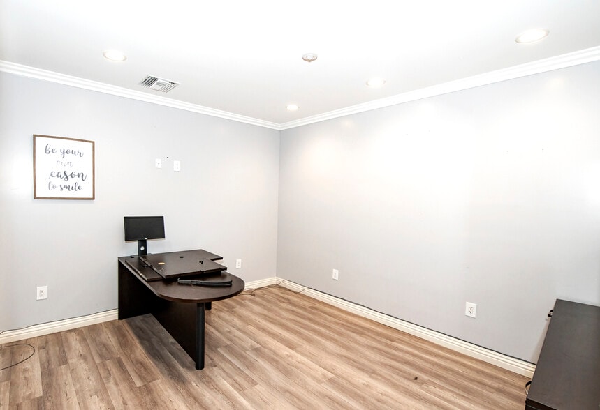 More Photos Of 17100 Norwalk Blvd, Cerritos Office For Sale