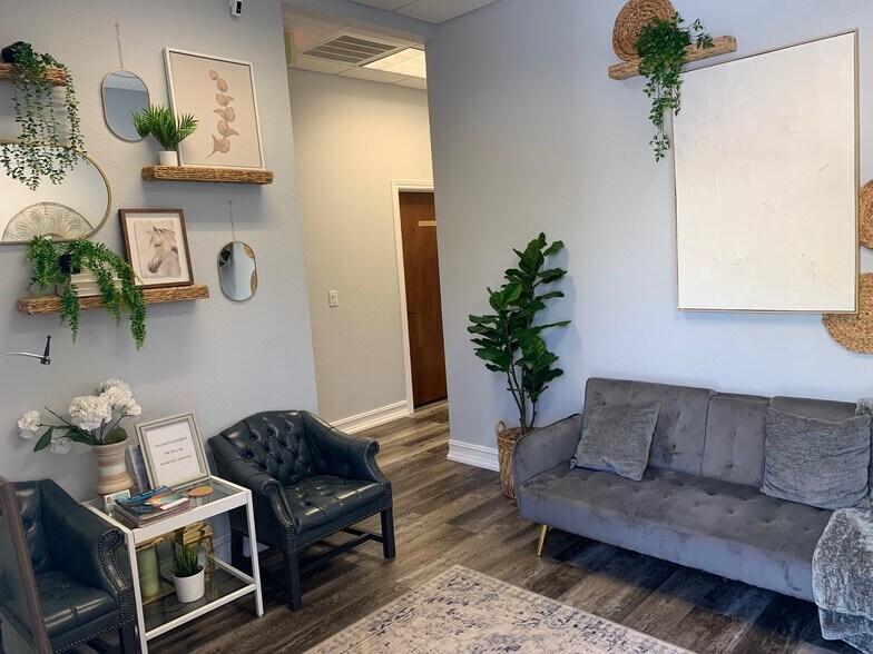 More Photos Of 3937 Tampa Rd, Oldsmar Medical For Lease