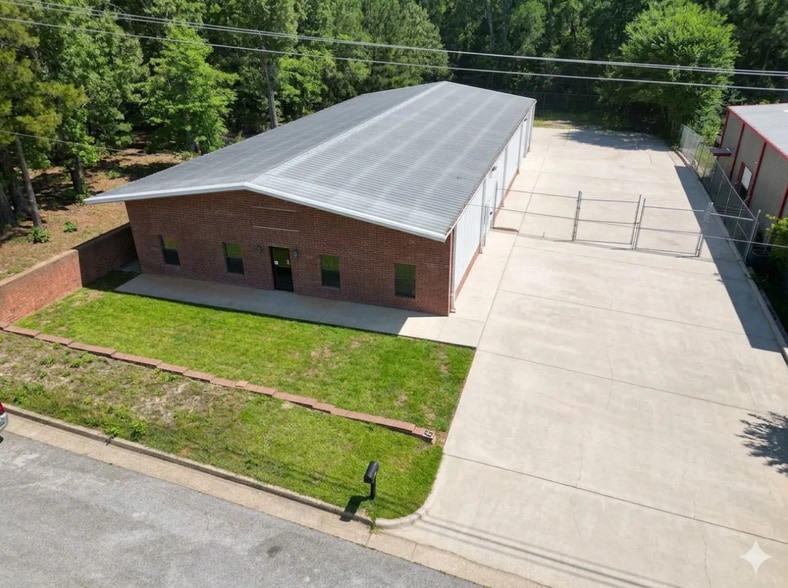 Primary Photo Of 10230 Robinson Dr, Tyler Warehouse For Lease