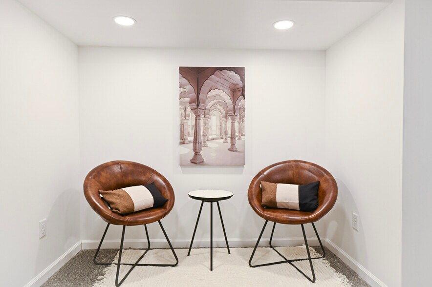 More Photos Of 5519 Northwest Radial Hwy, Omaha Medical For Sale