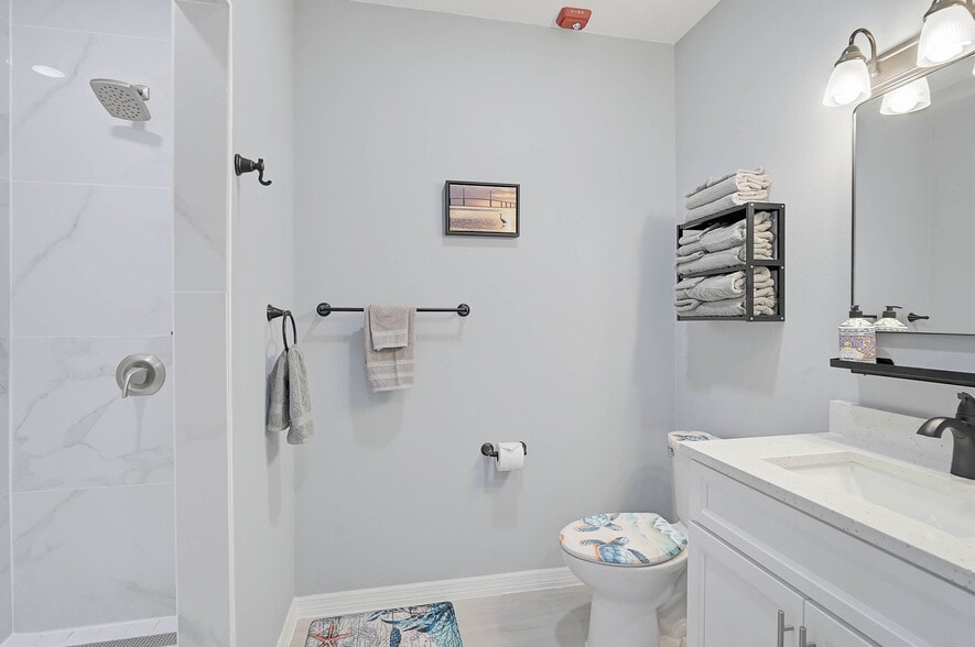More Photos Of 2160 Gulf Gate Dr, Sarasota Storefront For Sale