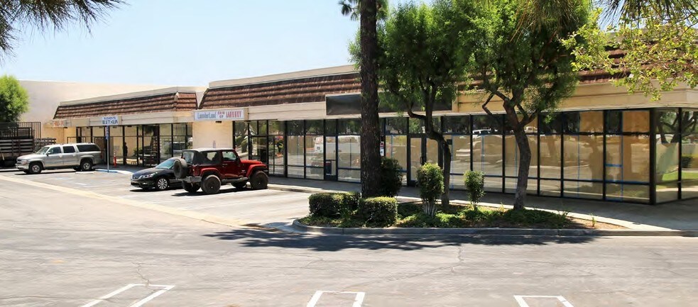 More Photos Of 1055-1097 Bloomington Ave, Bloomington General Retail For Sale