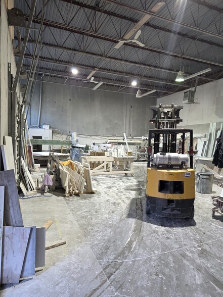 More Photos Of 8322 130th St, Surrey Warehouse For Sale