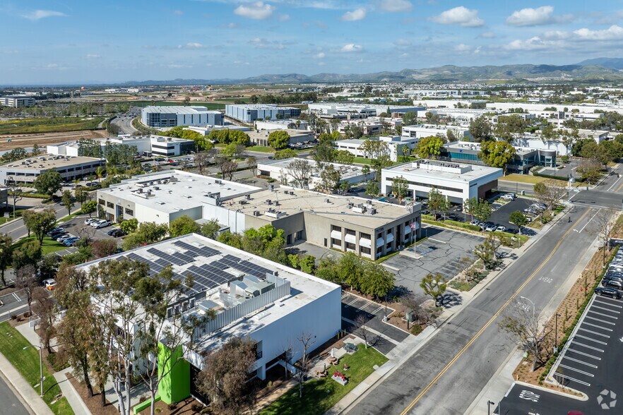 More Photos Of 10 Thomas, Irvine Light Manufacturing For Sale