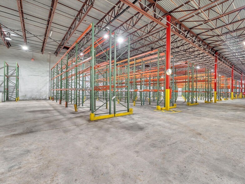 More Photos Of 2797 NW 105th Ave, Miami Warehouse For Lease