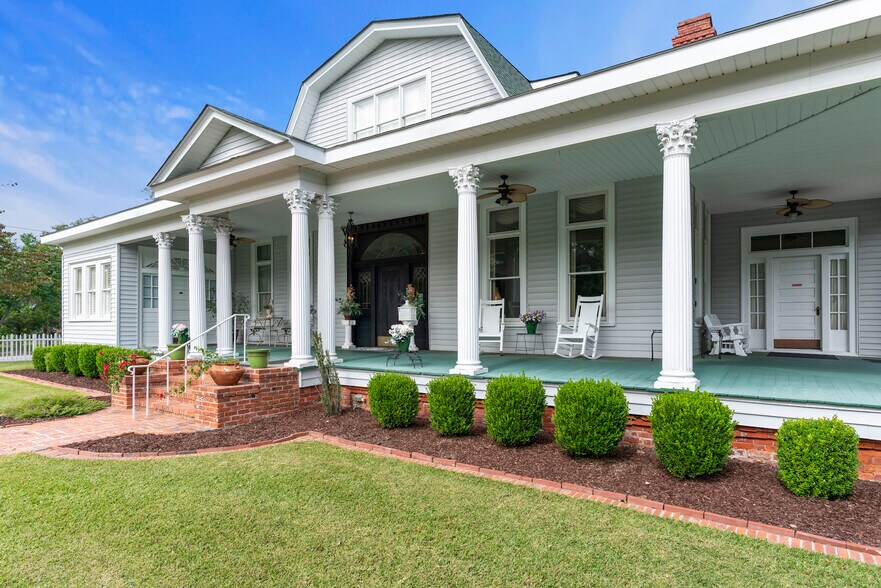 More Photos Of 426 W Church St, Swainsboro Hospitality For Sale