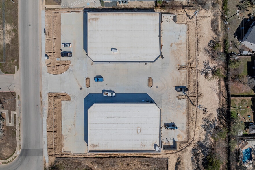 More Photos Of 15910 University Oak, San Antonio Warehouse For Lease