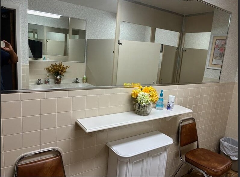 More Photos Of 3500 13th Ave N, Saint Petersburg Religious Facility For Sale