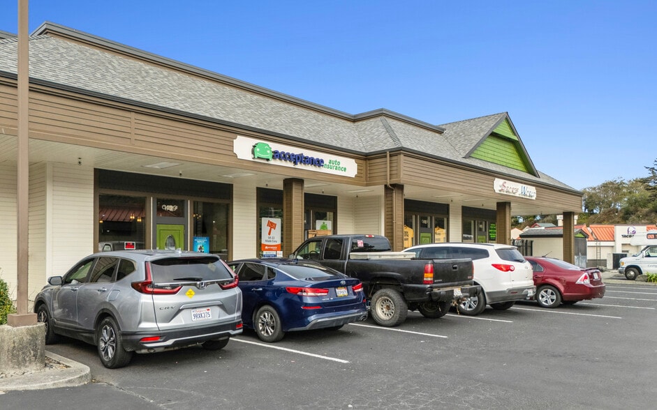 More Photos Of 3220 Broadway St, Eureka General Retail For Sale