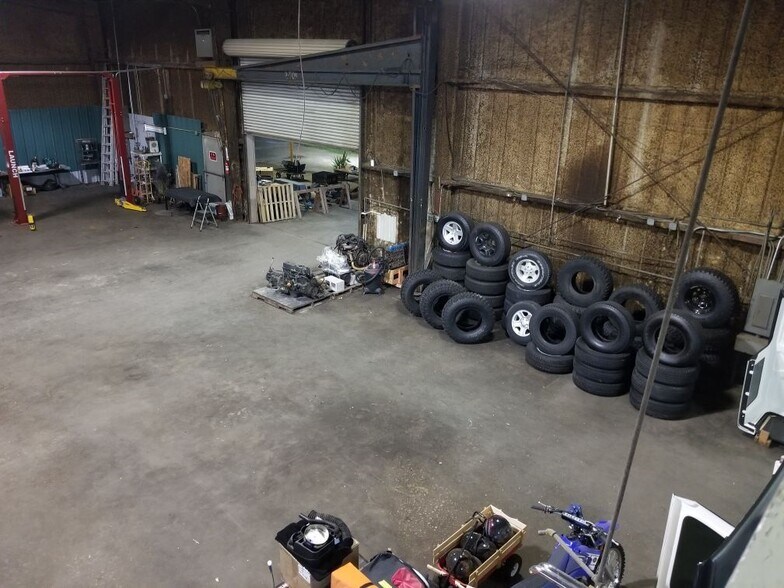 More Photos Of 410 W Canino Rd, Houston Manufacturing For Sale