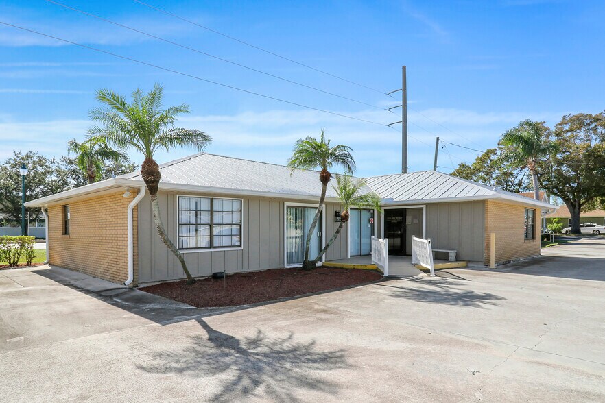 More Photos Of 1791 SE Port St Lucie Blvd, Port Saint Lucie Medical For Sale