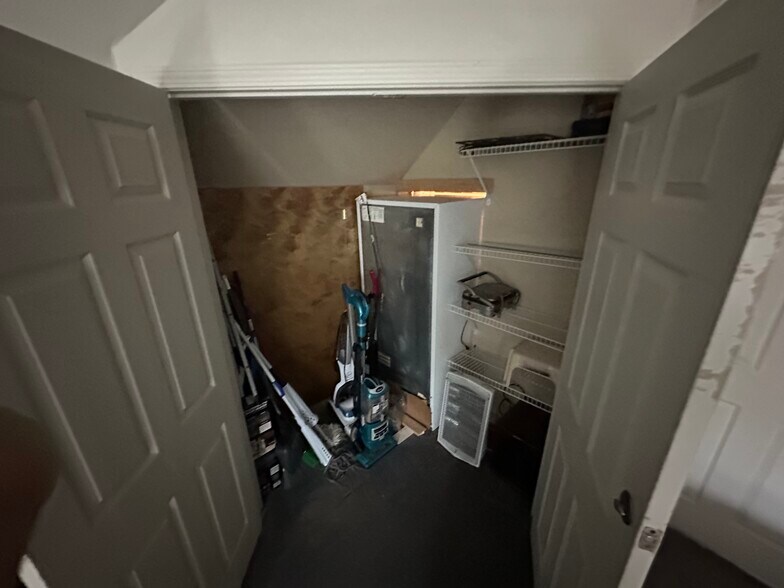 More Photos Of 430 Carolina Way, Highlands Flex For Sale