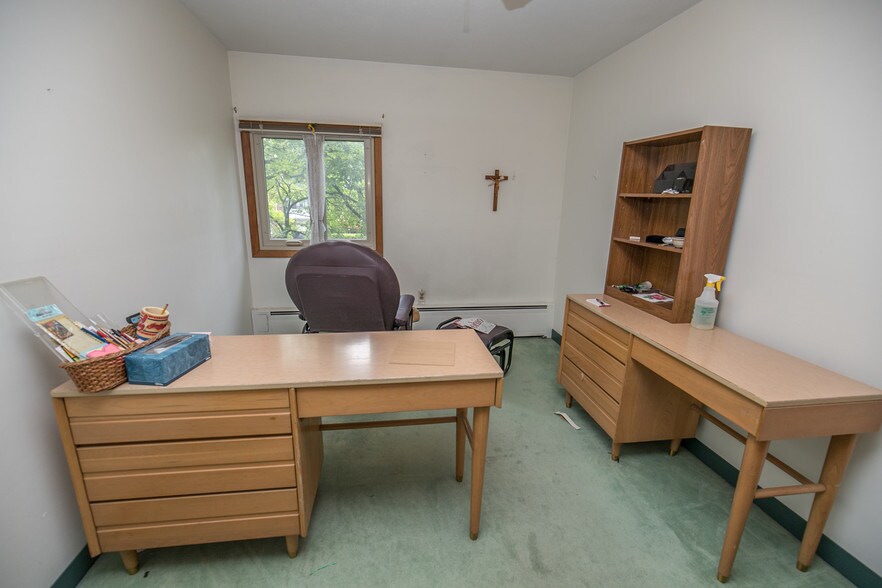 More Photos Of 2425 N Taylor Rd, Cleveland Heights Religious Facility For Sale
