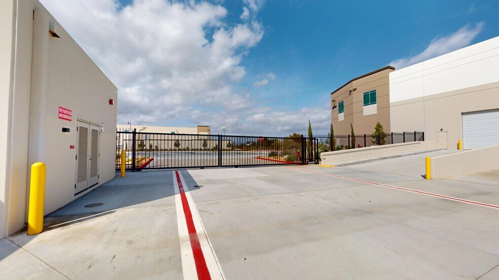 More Photos Of 33580 Zeiders Rd, Menifee Distribution For Sale