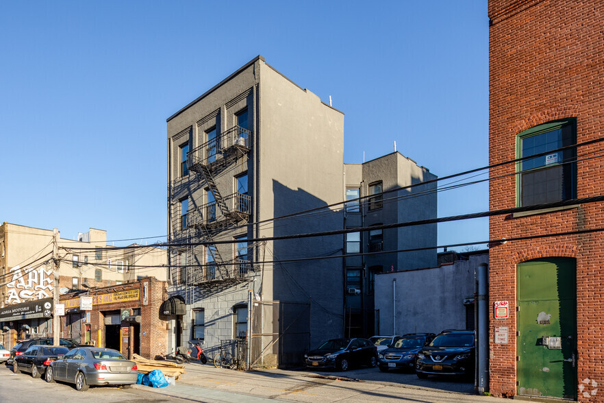 Primary Photo Of 4029 23rd St, Long Island City Apartments For Sale