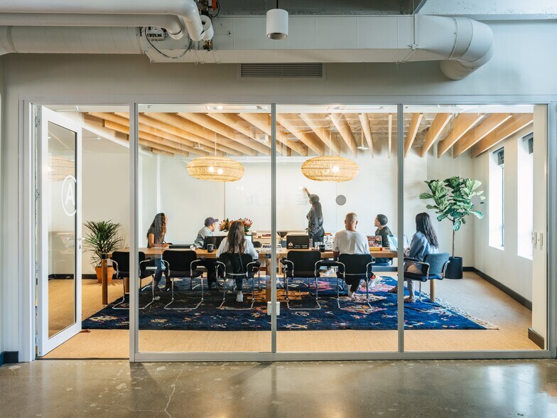 More Photos Of 2201 Broadway, Oakland Coworking Space