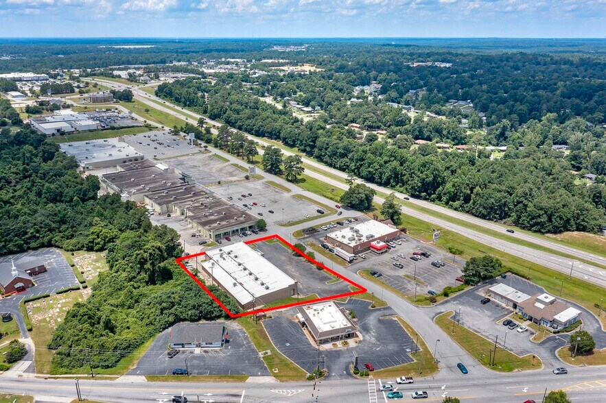 More Photos Of 3720 Bloomfield Village Dr, Macon-Bibb Storefront For Sale
