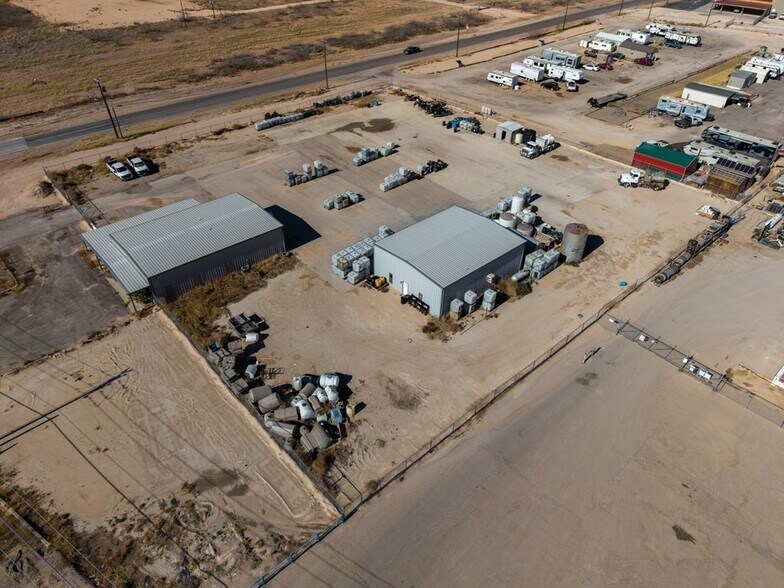 More Photos Of 8316 W I-20, Midland Warehouse For Lease