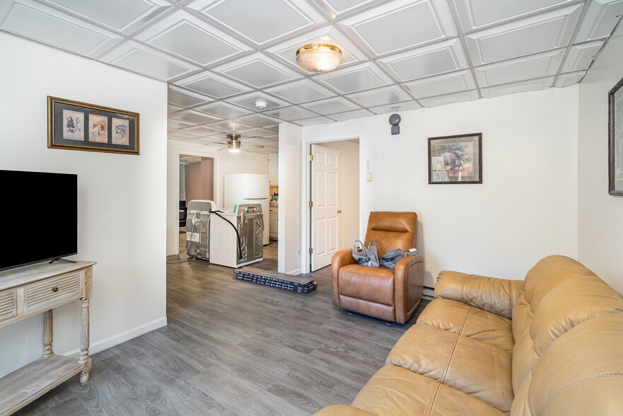 More Photos Of 2415A-2415B-2441 S Center St, Hickory Assisted Living For Sale