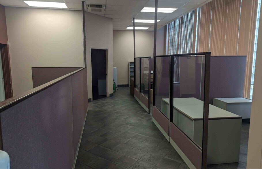 More Photos Of 60 Progress Ave, Toronto Research And Development For Sale