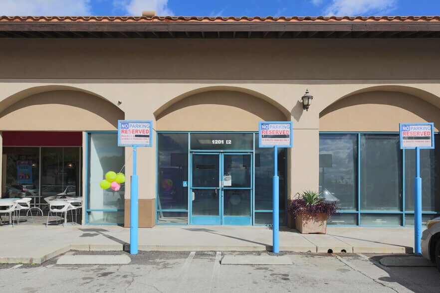 More Photos Of 1201 Truman St, San Fernando Storefront For Lease